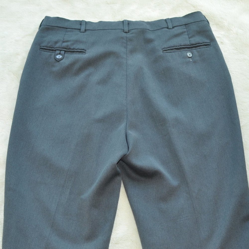 Haggar gray men’s trousers 36x30. - Picture 5 of 5